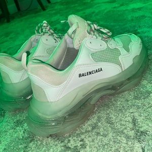 Balenciaga triple s white size 43 men’s (us 10)